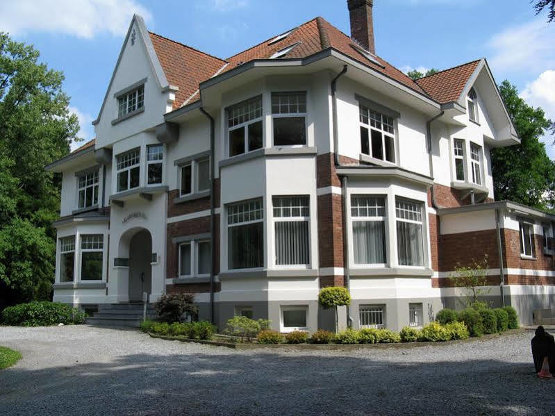 B&B Bloemenweelde Genk Exterior photo
